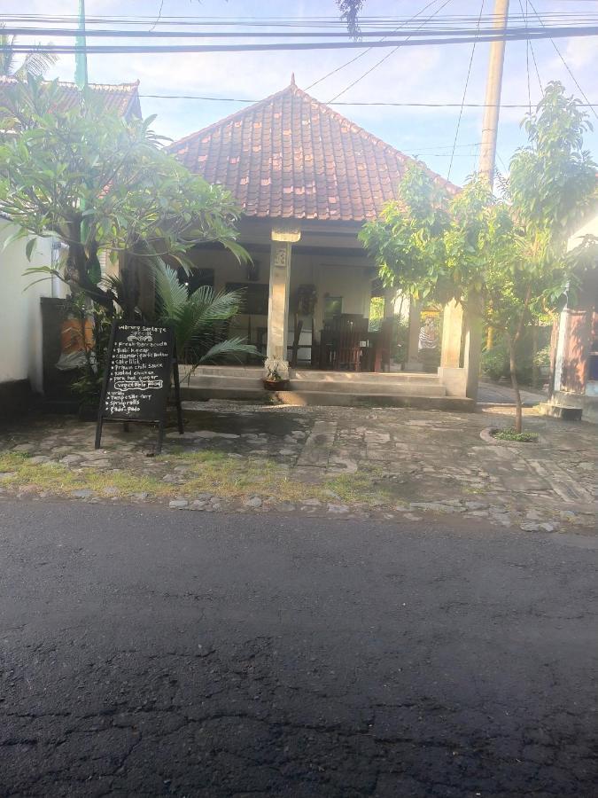 Santa Fe Homestay & Warong Amed Exteriör bild