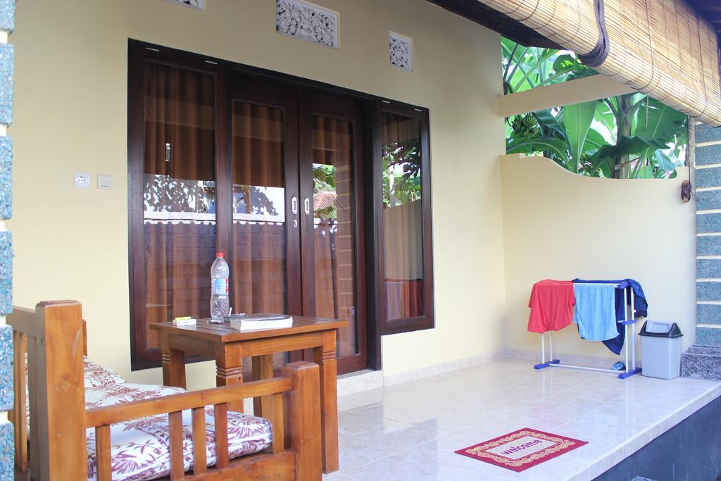 Santa Fe Homestay & Warong Amed Exteriör bild
