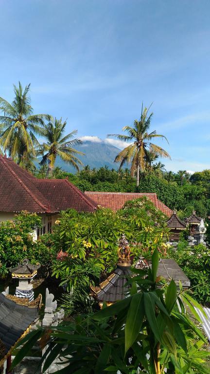 Santa Fe Homestay & Warong Amed Exteriör bild